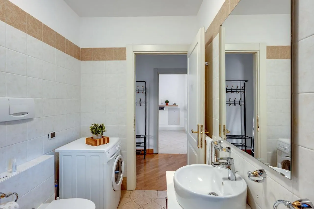 Il Broletto Apartment - Affitti Brevi Italia Lecco Włochy